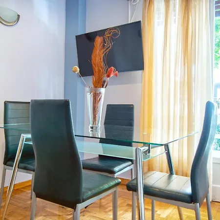 Cozy Flat In Heart Of Acropolis Apartment *